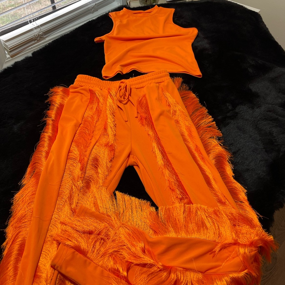 Orange two piece set - Picture 4 of 5